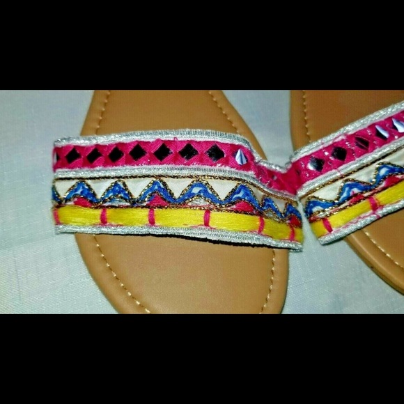 Sole Mate Strap Sandals Daisy790 (NWT) - Picture 4 of 7